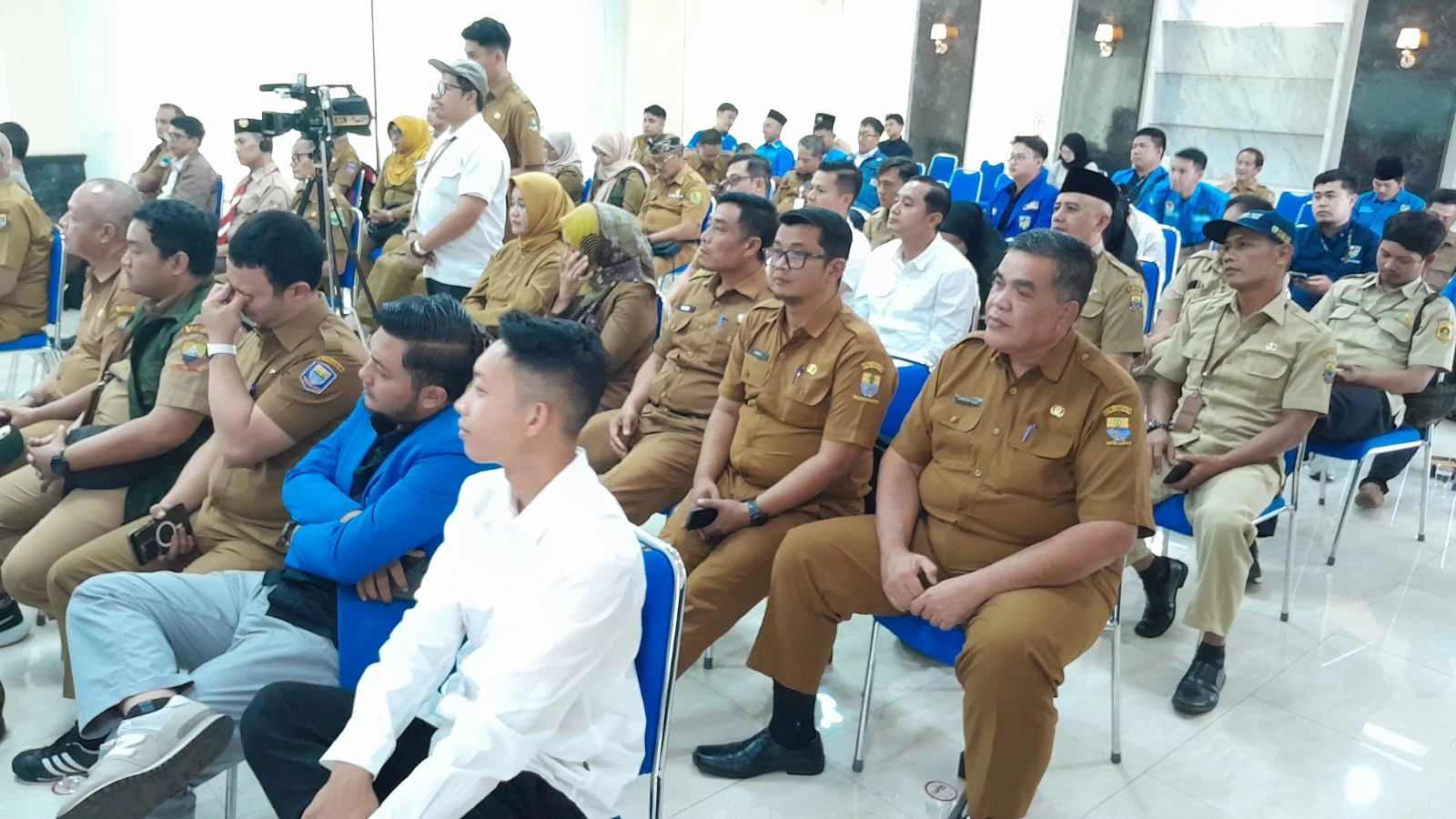 Kepala Dinas dan Kepala Bidang Kepemudaan DISPORA Kota Cirebon menghadiri kegiatan Akselerasi, Kolaborasi, dan Kerja Sama Multipihak dalam Pembangunan Kepemudaan di Jawa Barat