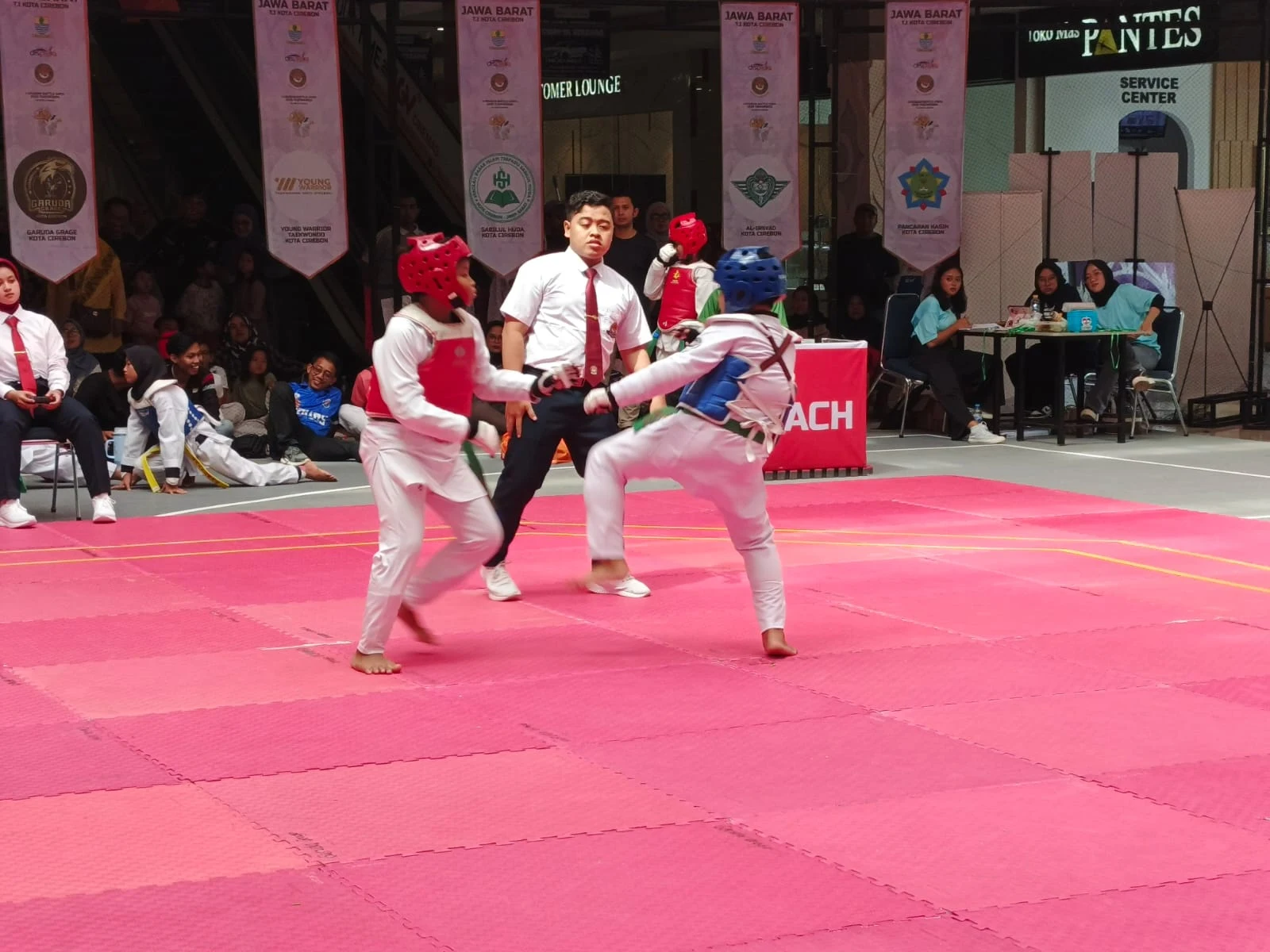 Pertandingan Taekwondo POPKOTA 2025 Kota Cirebon Berlangsung Meriah
