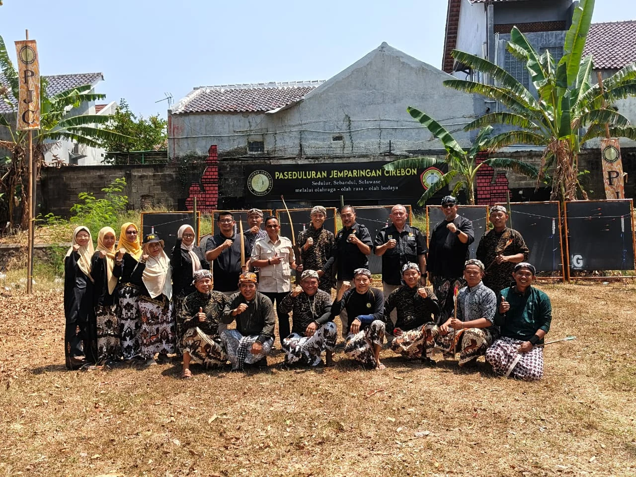 Kepala DISPORA Cirebon Kunjungi Gladen Atlet Paseduluran Jemparingan dalam Rangkaian Pelantikan KORMI 2026 sampai 2031