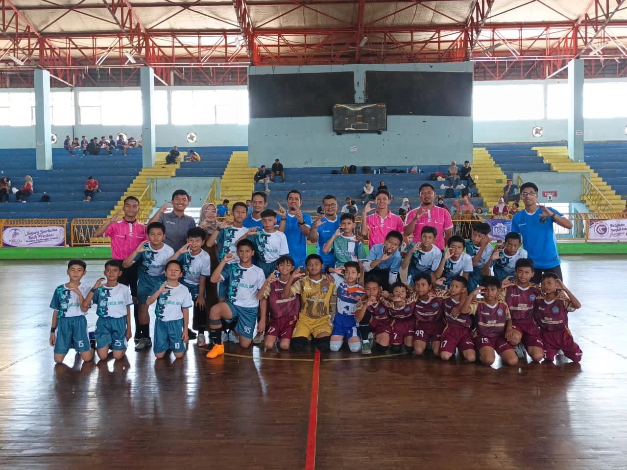 DISPORA Kota Cirebon membuka dan menutup Tournament Futsal Qualifier Proton Super Cup Pelajar 2026