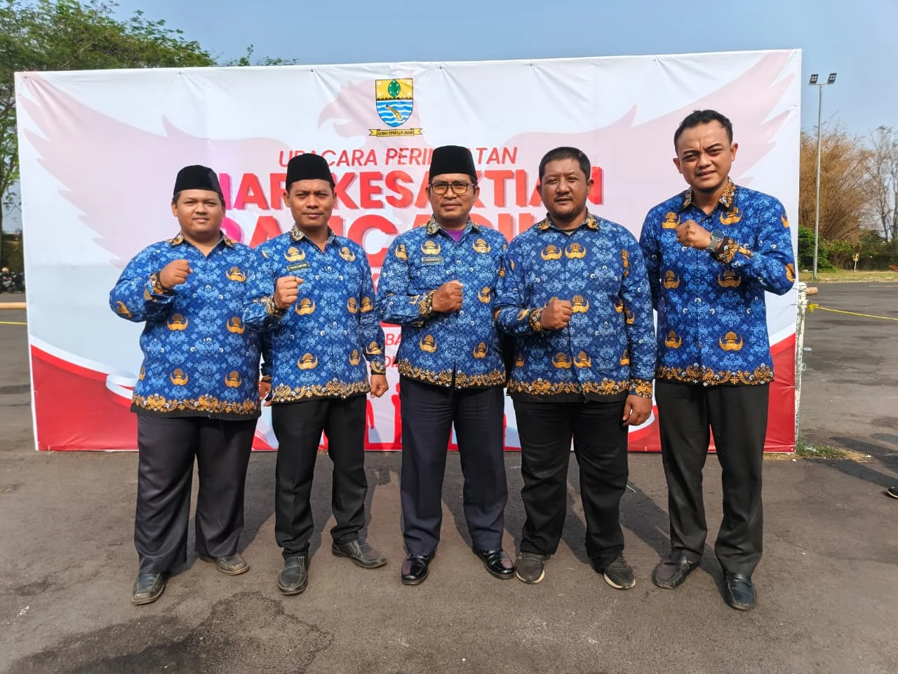 Kepala Dinas dan Perwakilan Pegawai DISPORA Kota Cirebon mengikuti Upacara Hari Kesaktian Pancasila