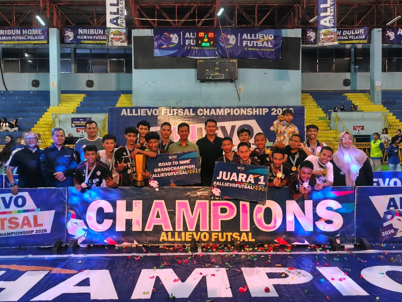 Penyerahan Trofi dan Medali Allievo Futsal Championship Kota Cirebon Tahun 2026 oleh Perwakilan DISPORA Kota Cirebon
